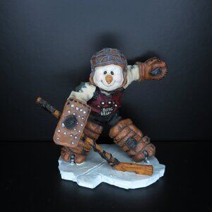 Boyds Bears "Bobby... The Defender" Figurine